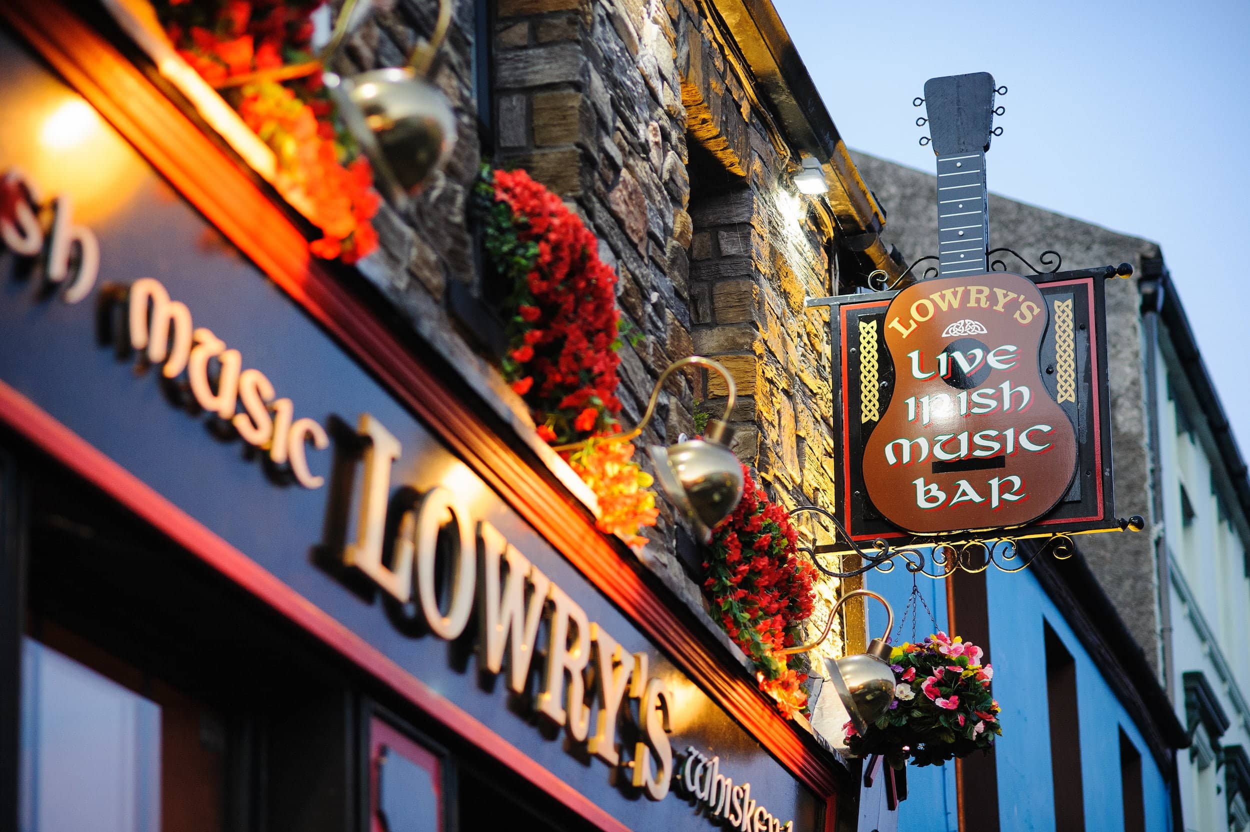 Damien Joyce Lowrys Bar